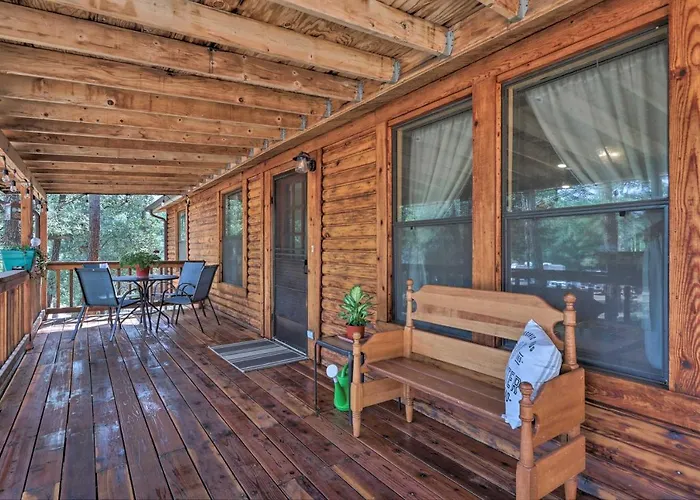 Holiday home Updated Strawberry Family W/ 2 Private Decks